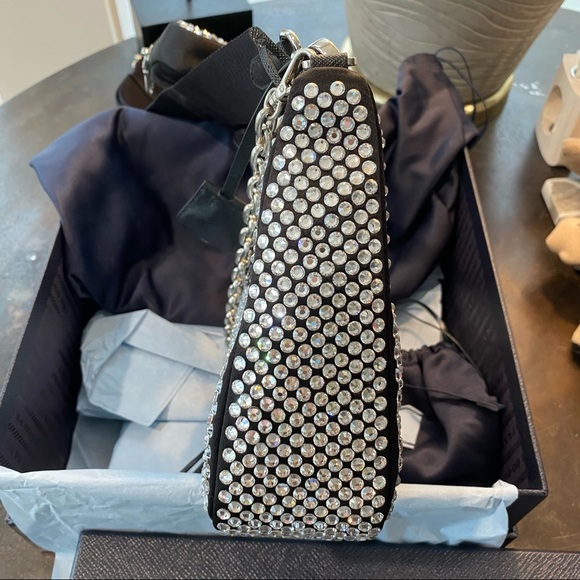 Prada Crystal Re-Edition 2005 Crossbody Chain Shoulder Bag Black Reedition - Picture 8 of 16